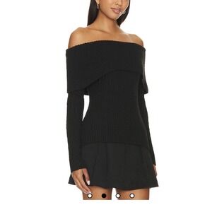 Central Park West Gwyneth Off-shoulder Sweater in Black